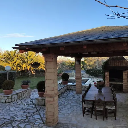 Casa Escosa Las Lomas *